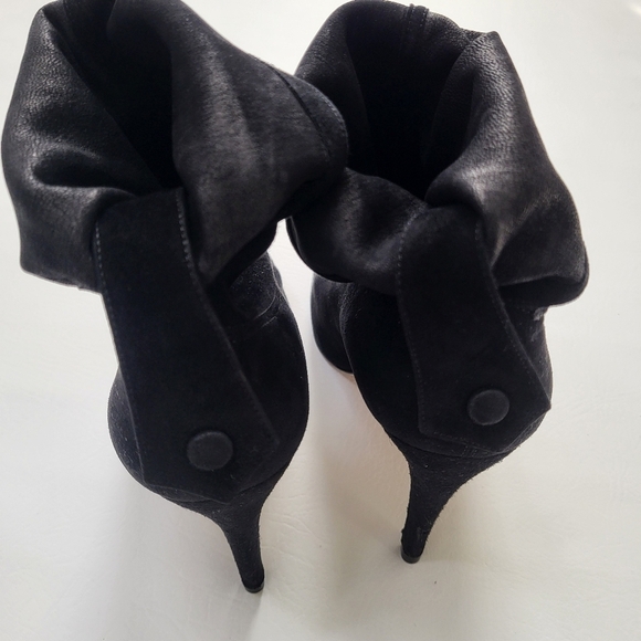 Brian Atwood booties black suede stiletto heel fold over almond toe size 38.5 - Picture 9 of 12